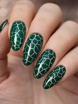 Studio Glam Crackle base polish Silver