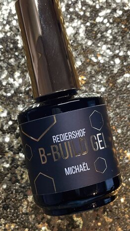 B-Build  Michaël by Rob Rediers 