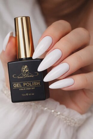 Studio Glam Amazing White  01