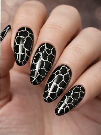 Studio Glam Crackle base polish Silver
