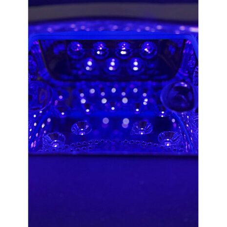 Studio Glam White Elite lamp